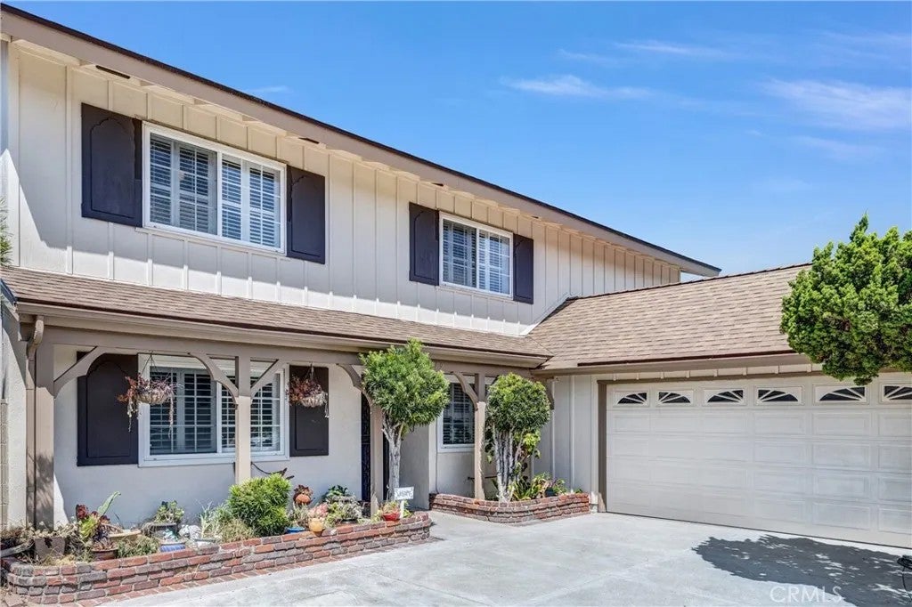 9719 Pauline Drive — photo