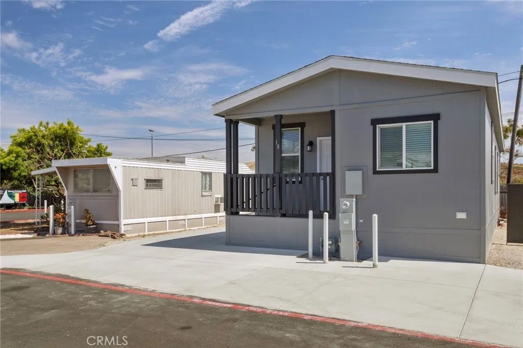 3030 Oceanside Boulevard 18 — photo
