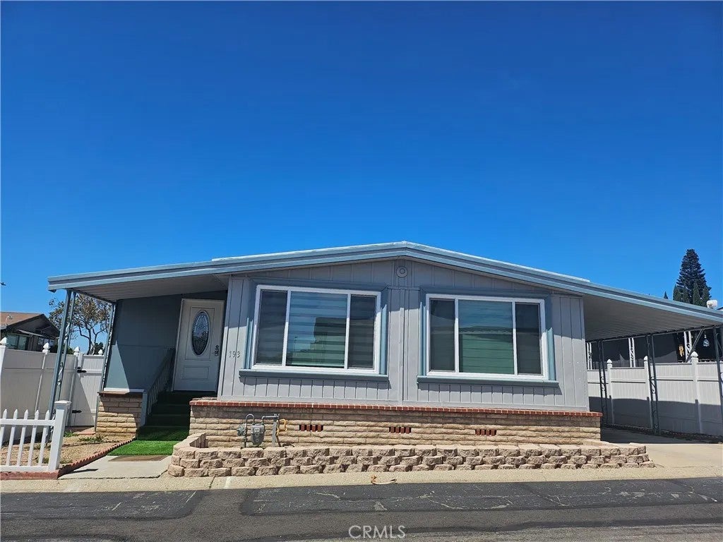 17700 Avalon 193 — photo