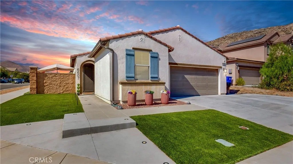 6607 Bryce Canyon Court — photo