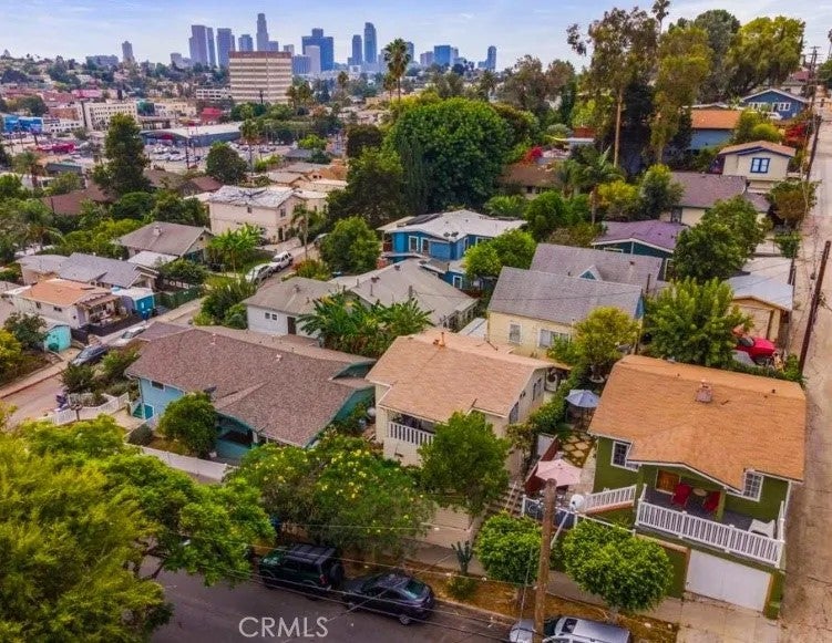 2210 Scott — photo