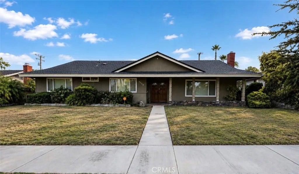 1753 N San Antonio — photo