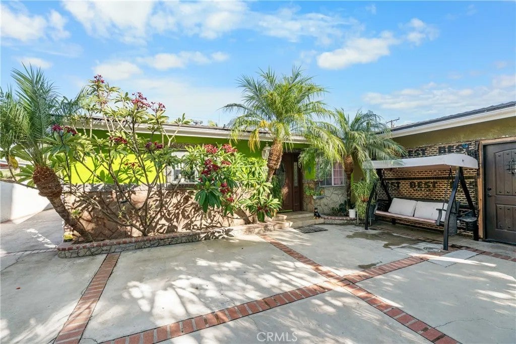 438 Cabana — photo