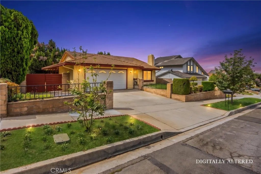 22853 La Paix Street — photo