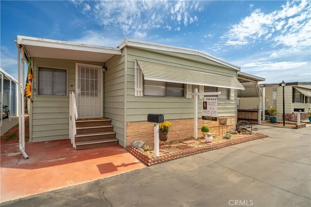 1630 W Covina 60 — photo