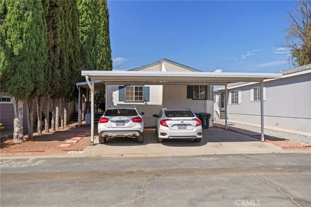 1855 E Riverside 187 — photo