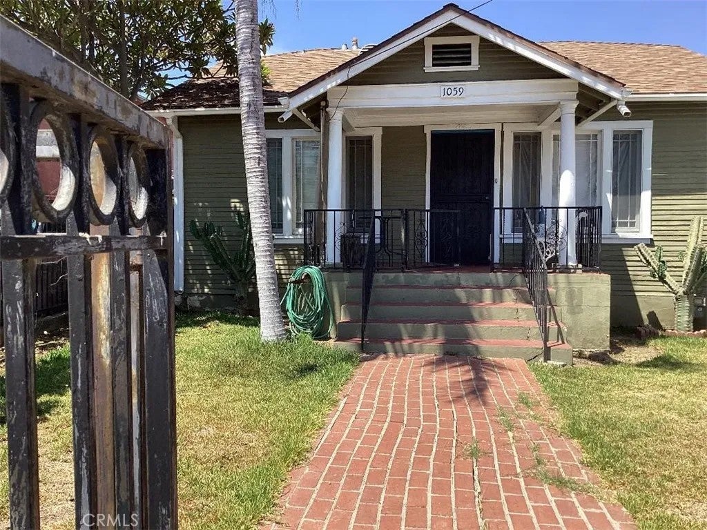 1059 Thornton — photo