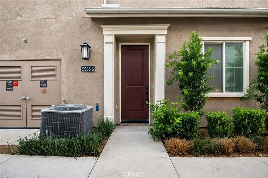 5585 Kate Way 6 — photo