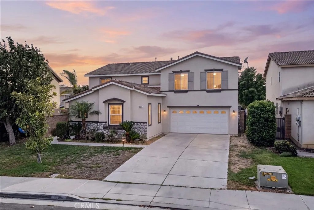 6881 Landing Court — photo