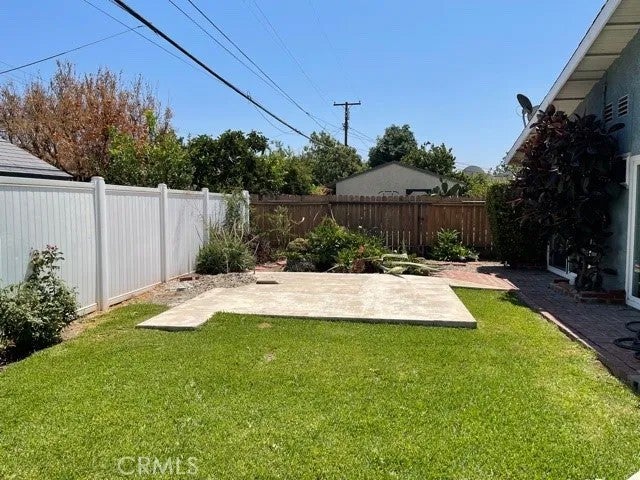 2025 E Idahome Street — photo