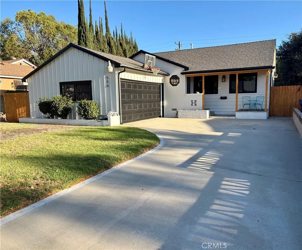 556 E. El Morado Court — photo
