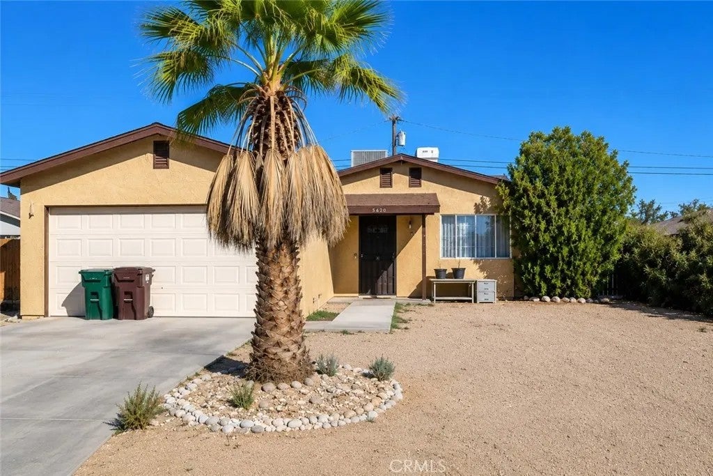 5620 Cahuilla — photo