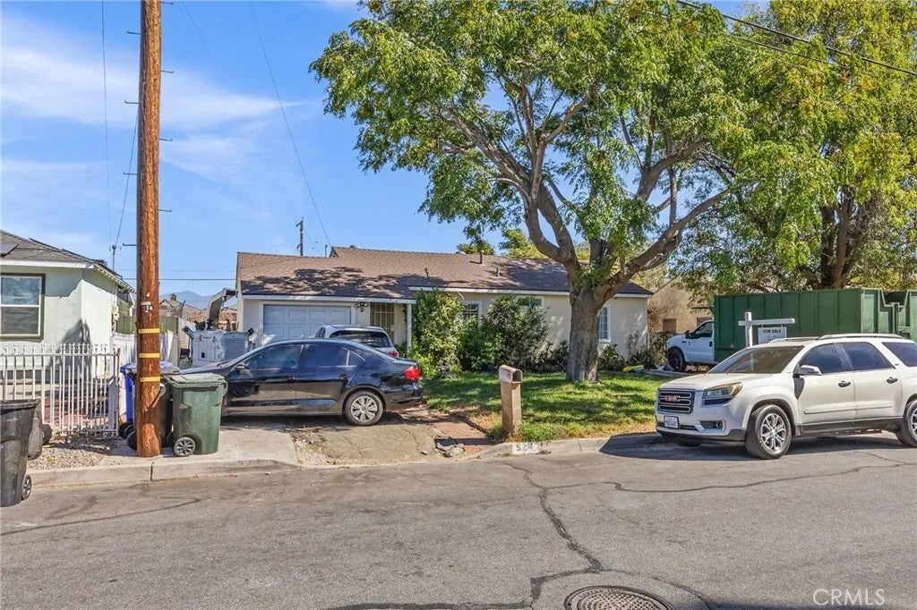 524 W Ramona — photo