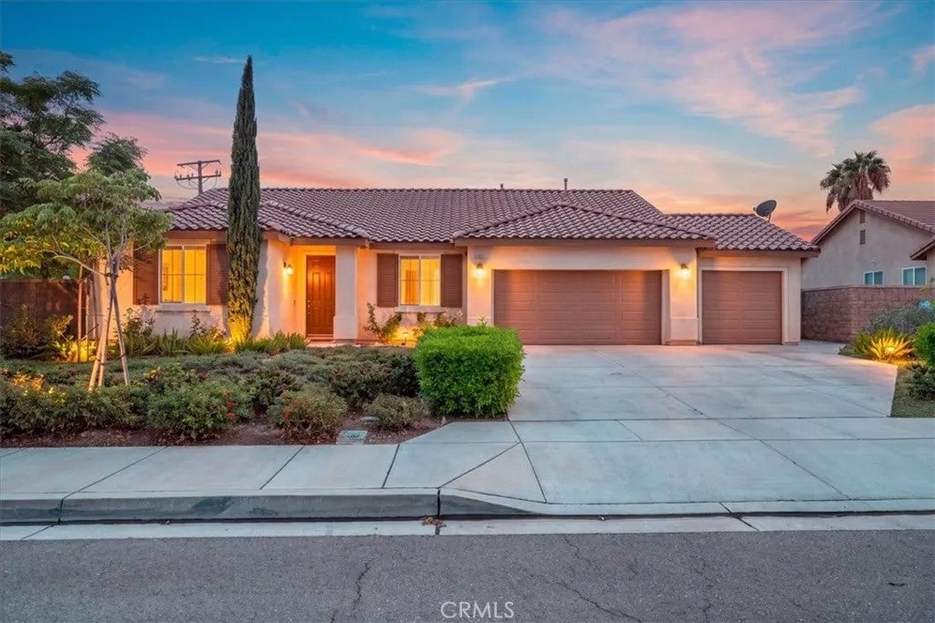 1305 Nicholas Court — photo