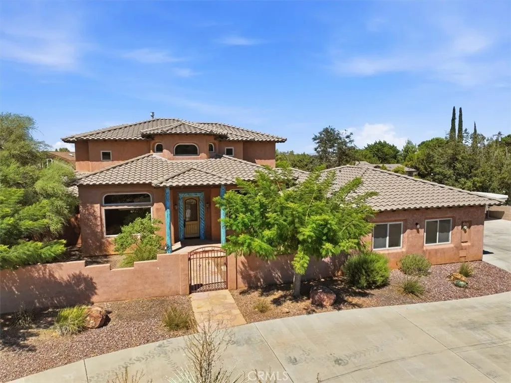 7414 3rd, Hesperia, CA 92345 — photo 2