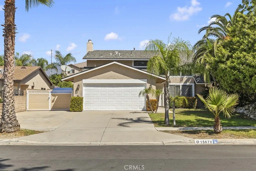 15670 Jackson — photo