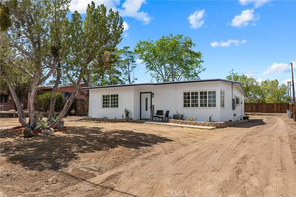7888 Fox Trail — photo