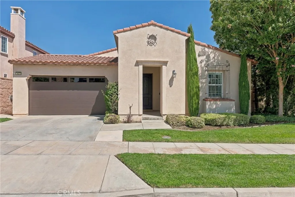 1451 Cole Lane — photo