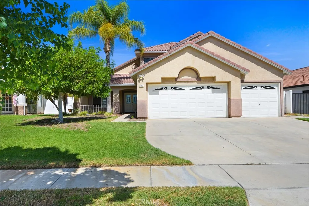 1253 Taft Lane — photo
