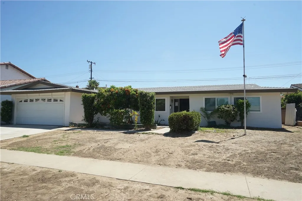 19524 Gravina Street — photo