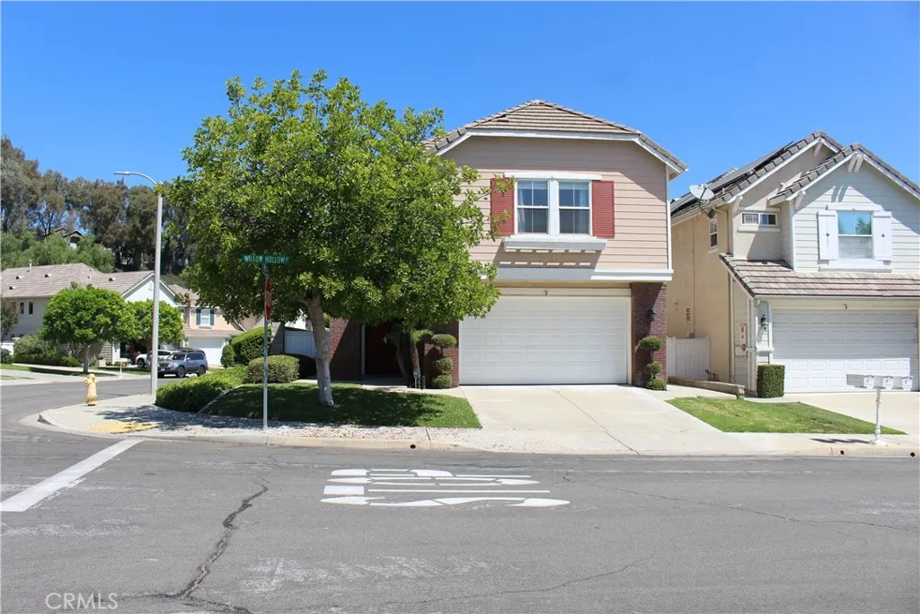 3208 Willow Hollow Road — photo