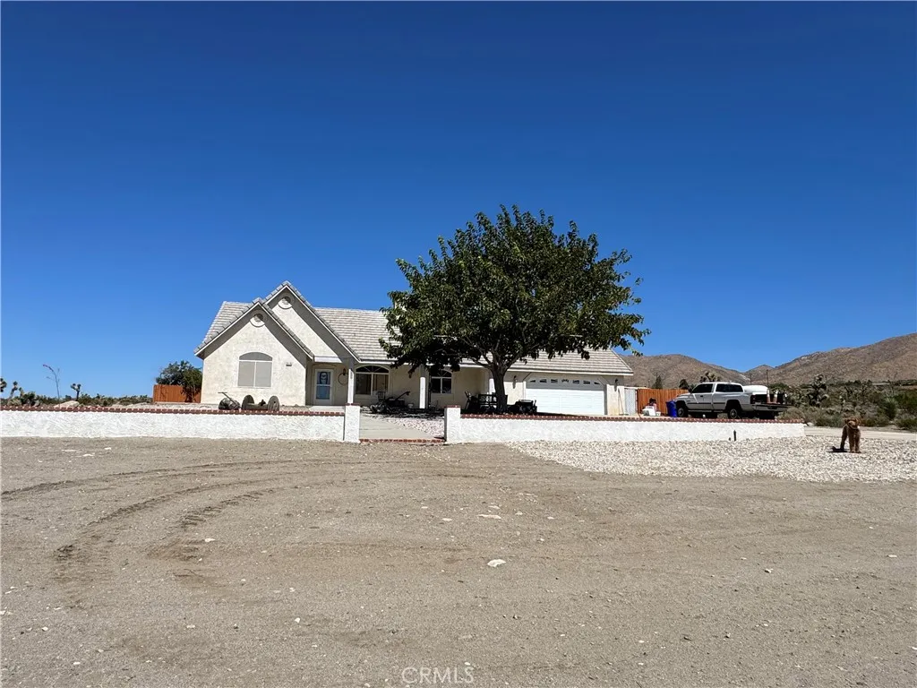 19755 Reyland Road, Apple Valley, CA 92308 — photo 2