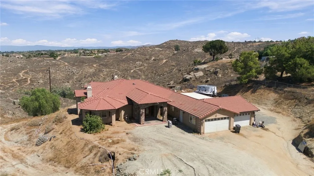 17010 Ridge Canyon, Riverside, CA 92506 — photo 2