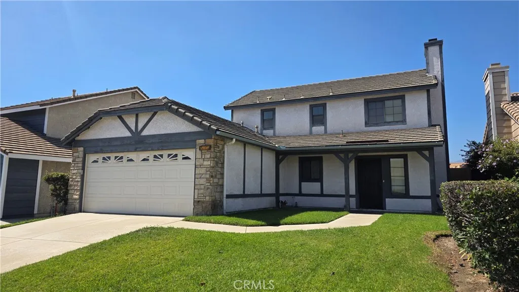7492 Plymouth — photo