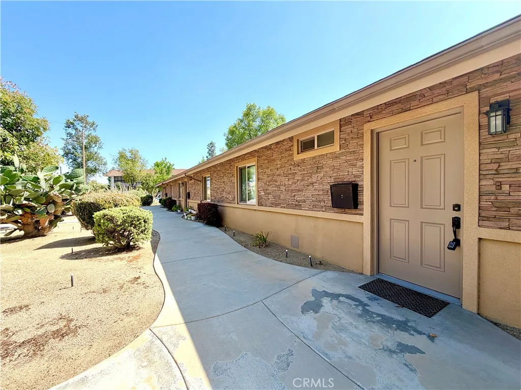 1365 Lafayette Road Unit C — photo