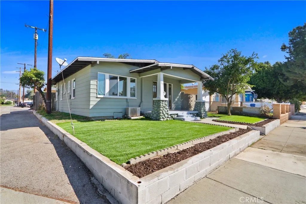 523 Randolph Street — photo