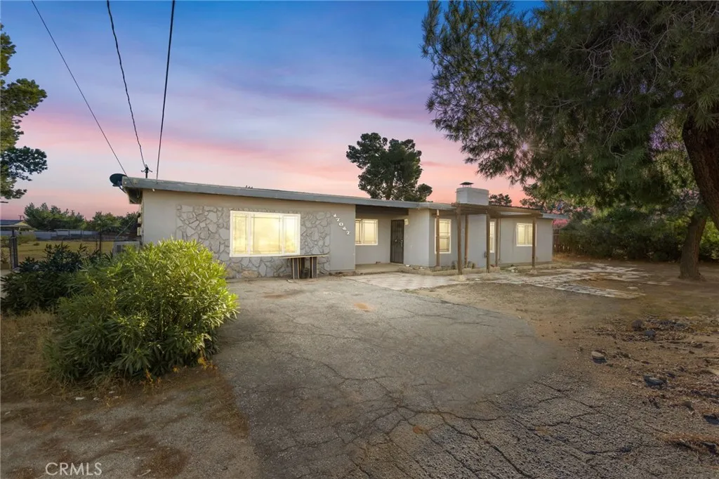17047 Eucalyptus Street — photo