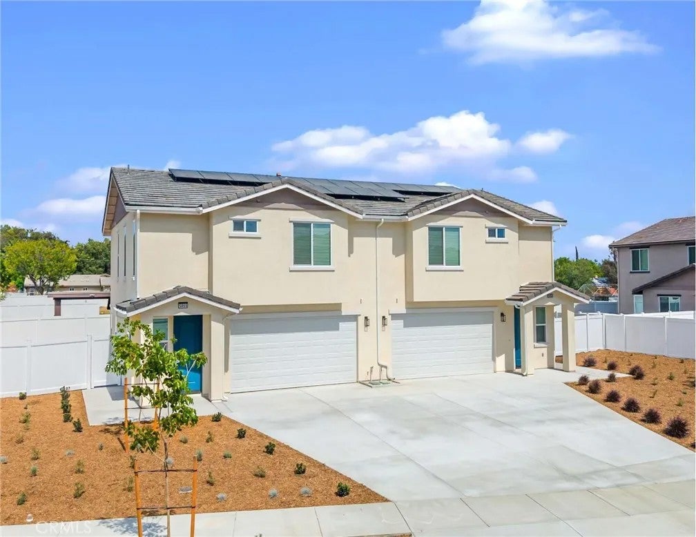 5853 Persepolis Court — photo