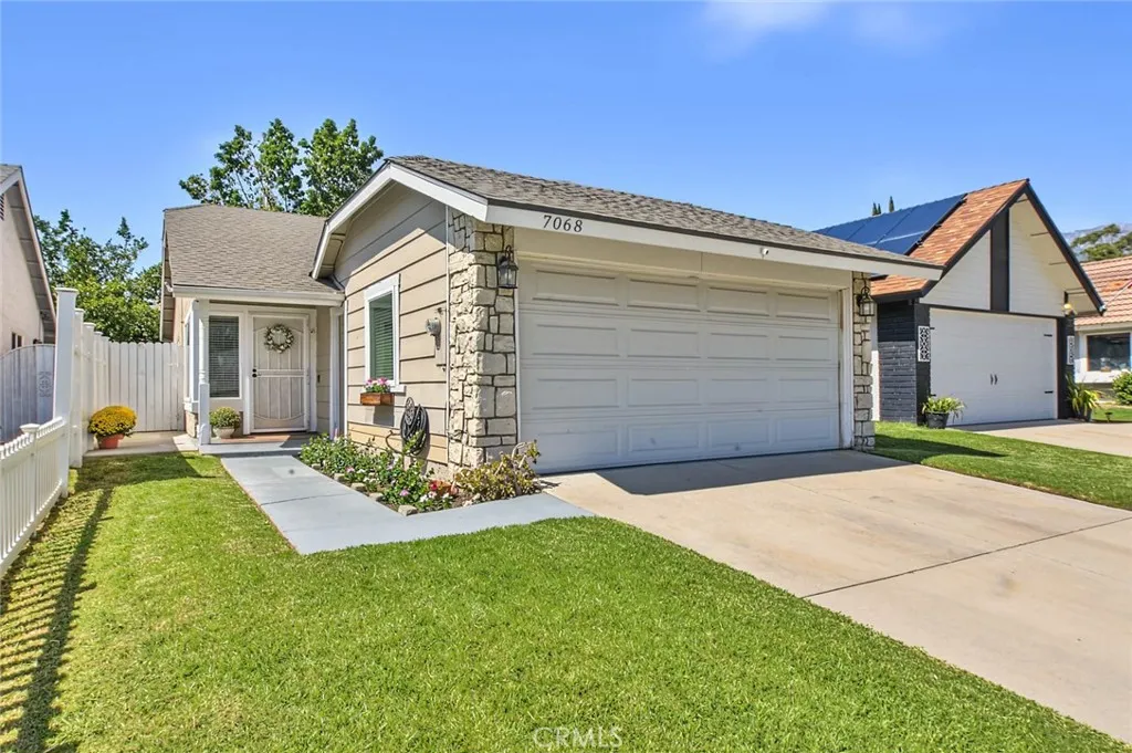 7068 Jasmine Court — photo