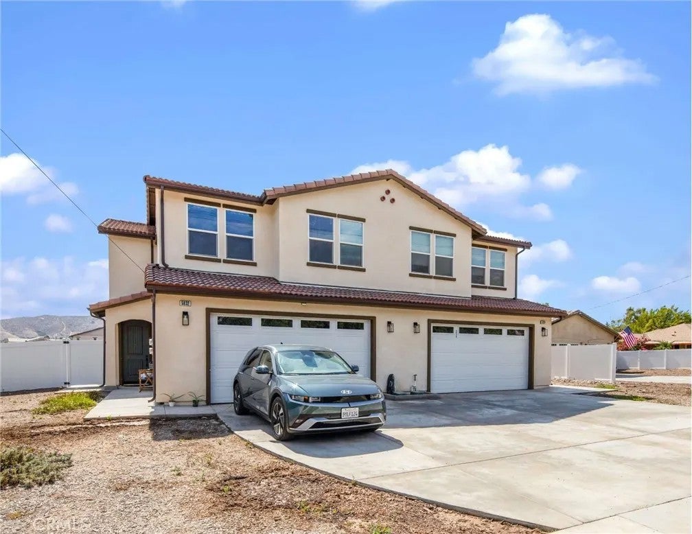 5832 Persepolis Court — photo