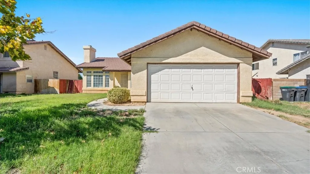 2113 Lightcap, Lancaster, CA 93535 — photo 2