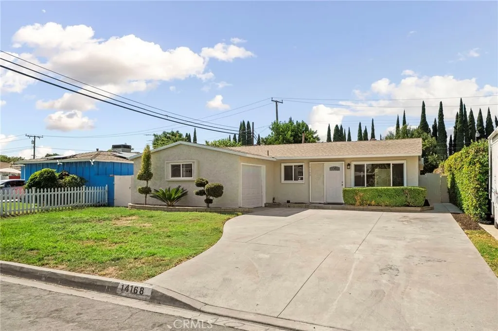 14168 Anola — photo