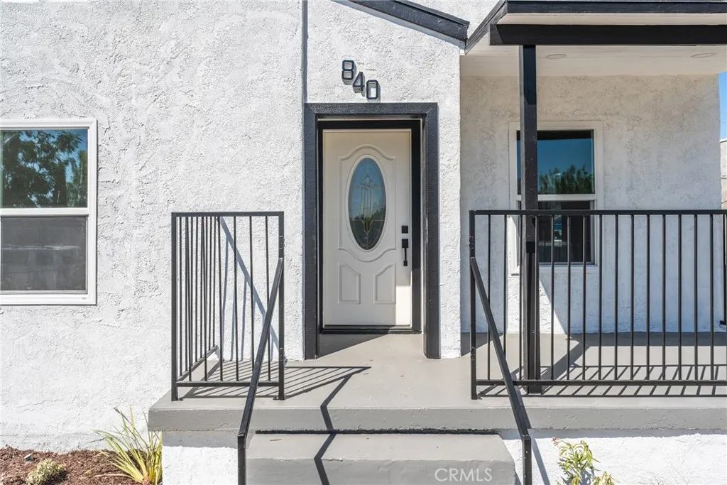 840 Valley View Drive — photo