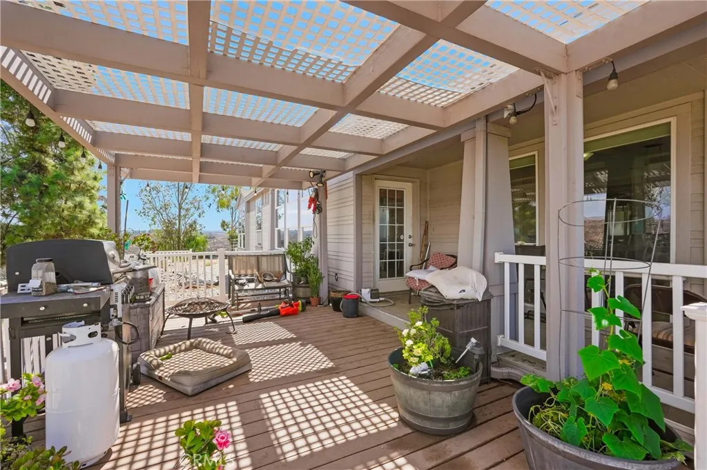 17075 Multiview, Perris, CA 92570 — photo 3