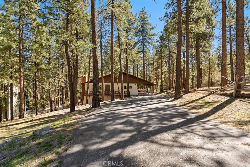 5809 Pine Street, Wrightwood, CA 92397 — photo 2
