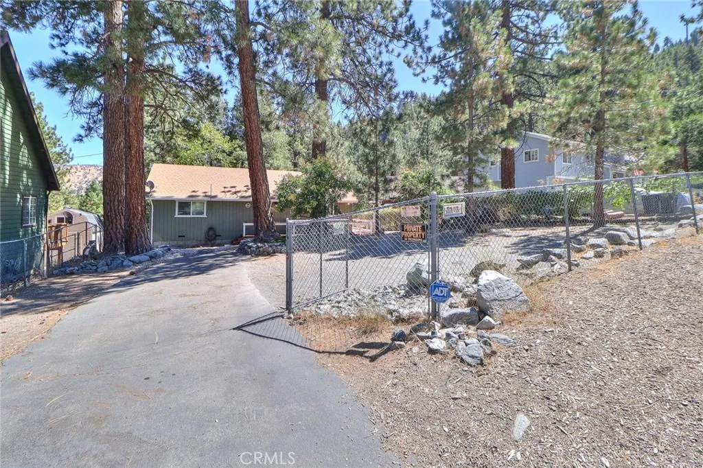 5291 Orchard, Wrightwood, CA 92397 — photo 2