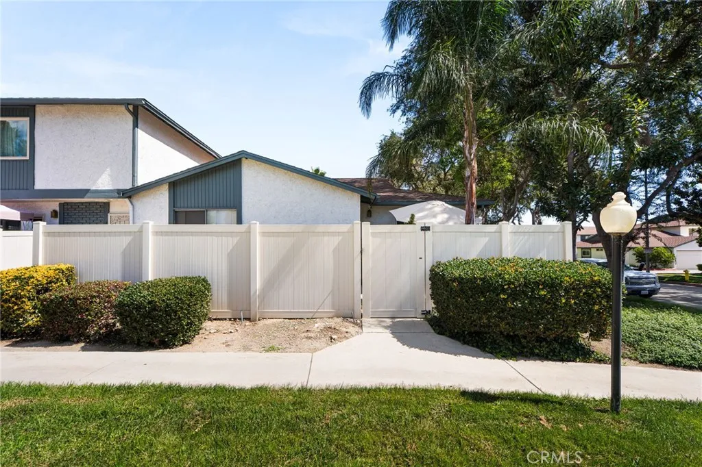 481 D, Upland, CA 91786