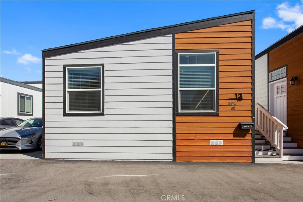 8250 Lankershim Unit 80 — photo