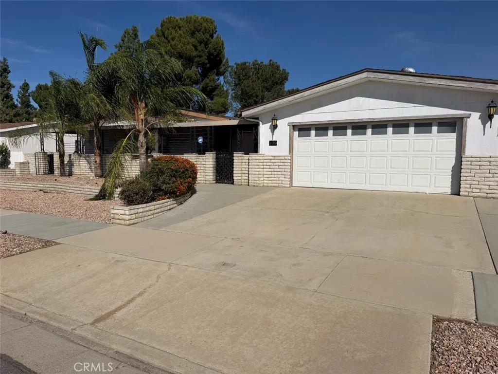 1496 Brentwood Way — photo