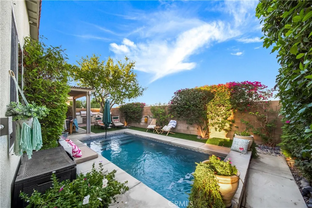48638 Anastacia Court — photo