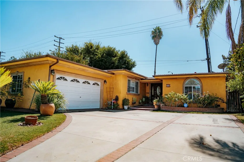 108 Coral View — photo