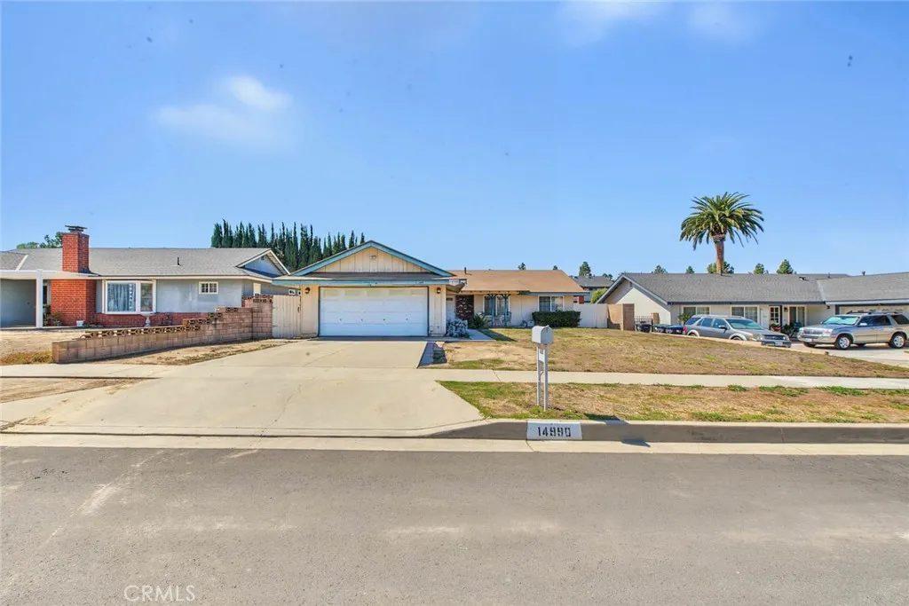 14990 Oakwood — photo