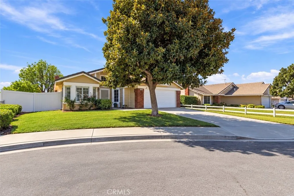 15085 Primrose Court — photo