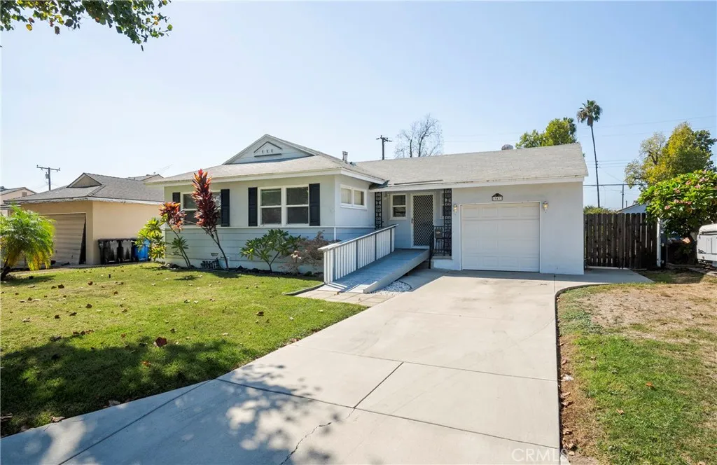 10433 La Serna Drive — photo