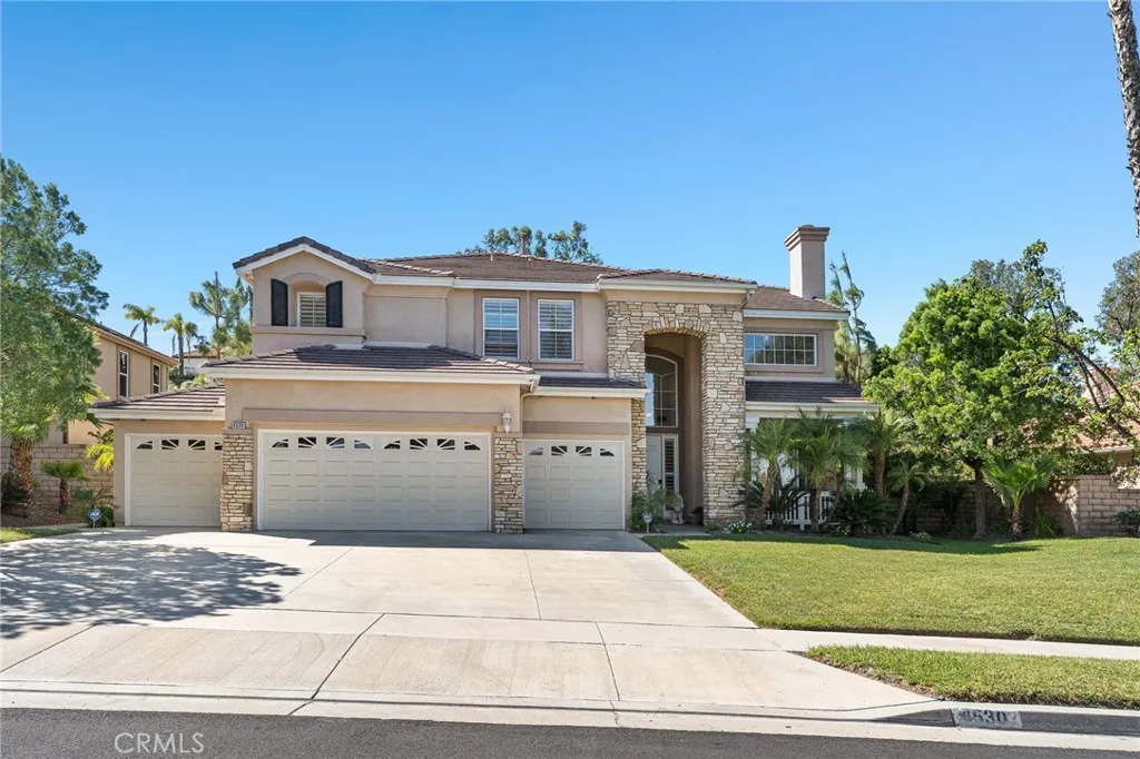 4530 Edgewater Circle — photo