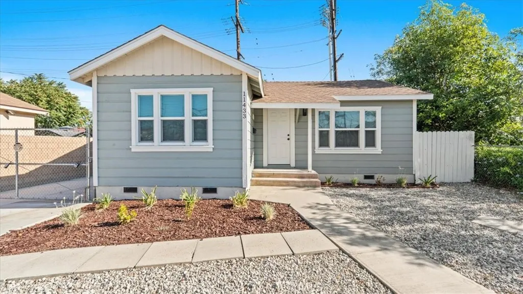 11433 Stewart Street — photo